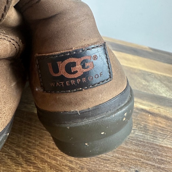 UGG Arquette Brown Leather Winter Boots Womens Size 7 Zip Sheepskin Cuff 1012514 - Picture 10 of 11